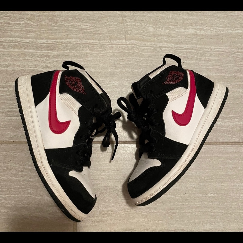 Jordan kids size 9T